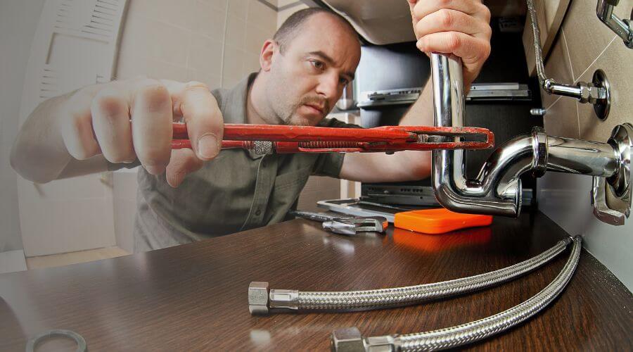 Local expert plumbing services in Channing, MI